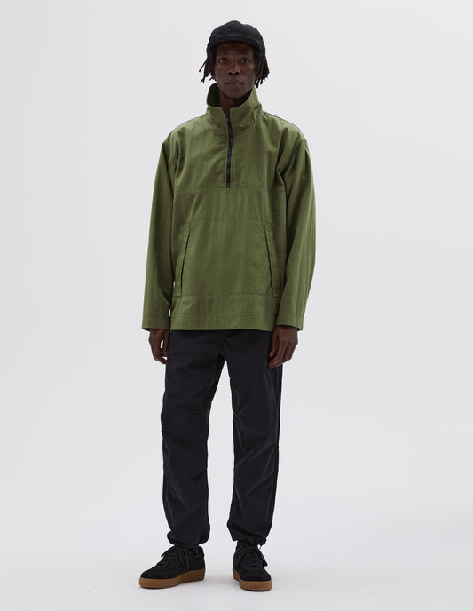 MHL. STAND COLLAR ANORAK | PROOFED COTTON NYLON | GRASS