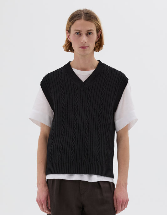 CABLE SLIPOVER | IRREGULAR SPUN WOOL | BLACK