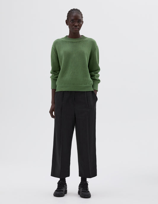 PLEATED FRONT CROPPED TROUSERS | LINEN SILK | BLACK