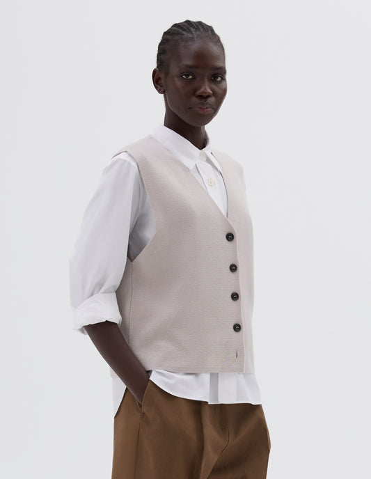 RIBBED WAISTCOAT | FINE LAMBSWOOL | PALE STONE