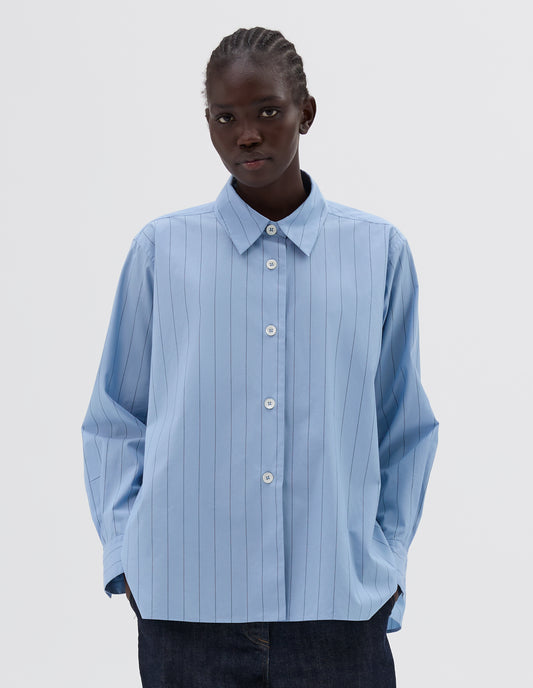 SWING SHIRT | WIDE STRIPE COTTON | BLUE / OFF BLACK