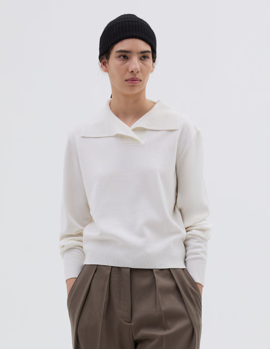 CROSS NECK POLO JUMPER | FINE LAMBSWOOL | OFF WHITE