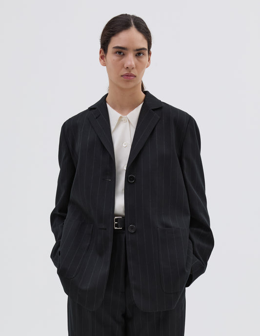 RELAXED BLAZER | PINSTRIPE WOOL TWILL
 | BLACK / GREY