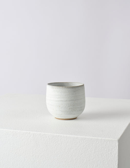 ROUND TEACUP | STONEWARE | SNOW