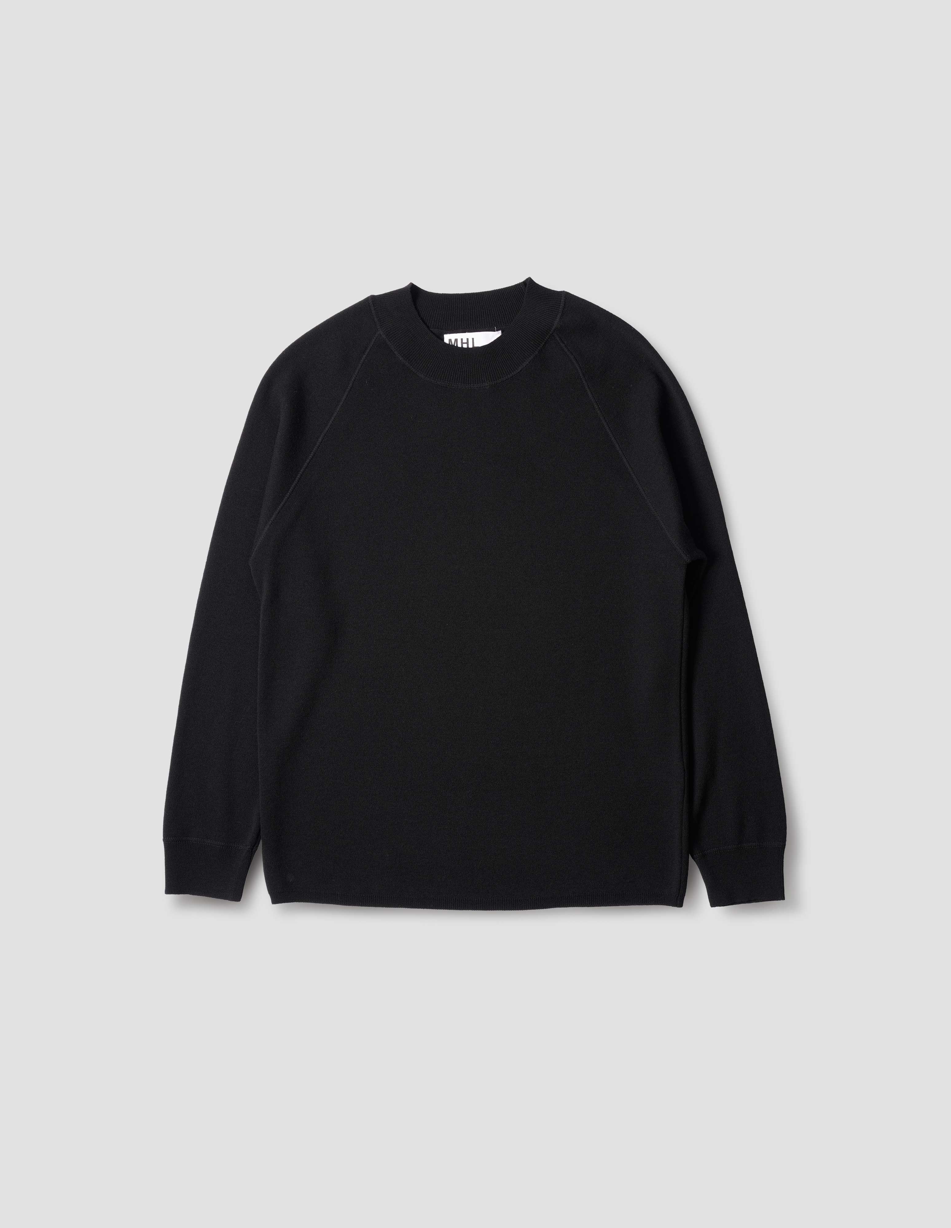 Black full sleeve sweatshirt hotsell