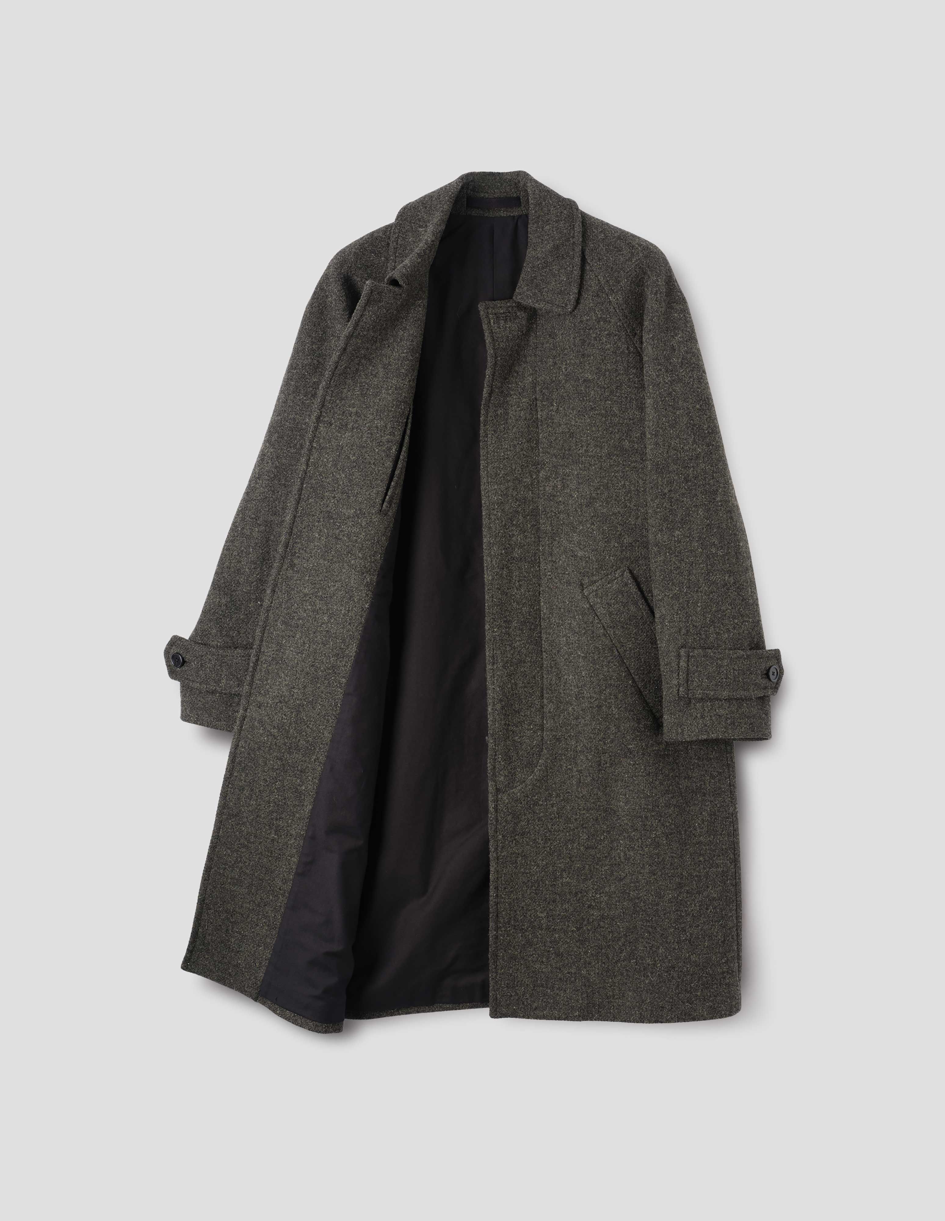 Flint midweight harris tweed wool raglan coat | Margaret Howell