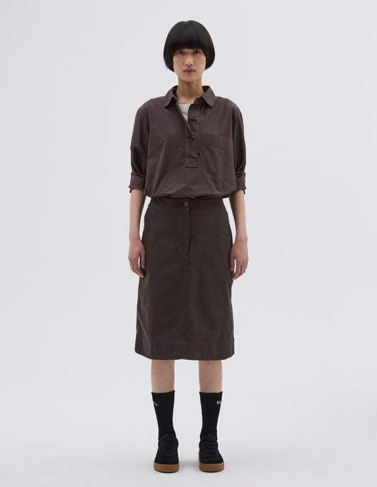 MHL. CINCH BACK SKIRT | RAISED COTTON DRILL | DARK BROWN