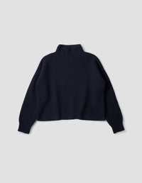 PULL COL ENTONNOIR CÔTELÉ | LAINE MÉRINOS ET CACHEMIRE | BLEU MARINE