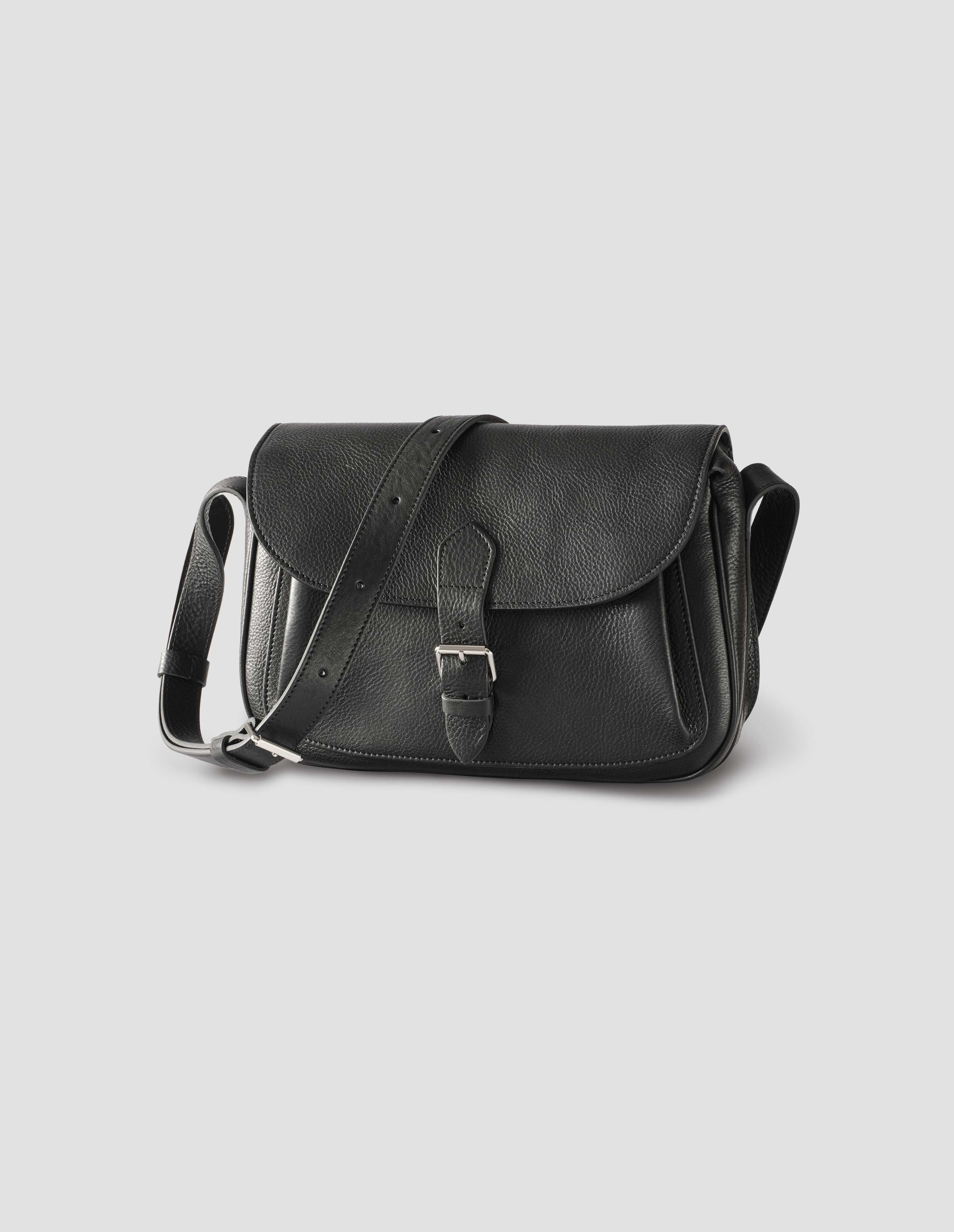 PLEAT POCKET SATCHEL FINE GRAIN LEATHER BLACK