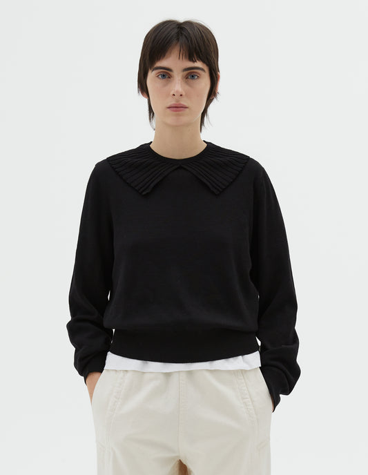 FLUTED COLLAR JUMPER | EXTRAFINE MERINO WOOL | BLACK